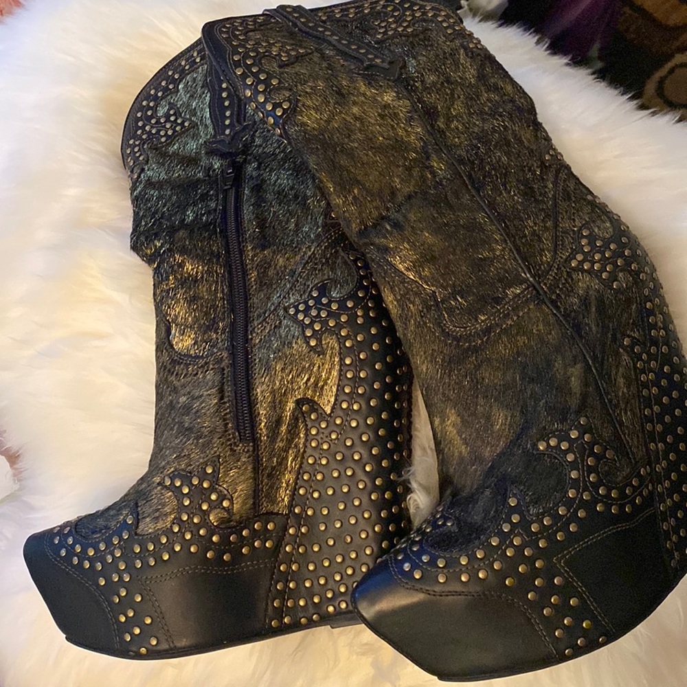 Brand New JEFFREY CAMPBELL Giddy Up Stud Boot Black/Bronze, Size 8.5 Retail $309